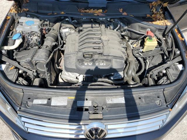 2017 Volkswagen Touareg Sport VIN: WVGEF7BPXHD006444 Lot: 54243344