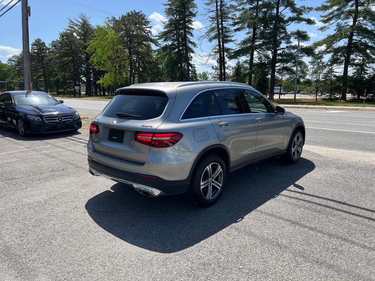 2019 Mercedes-Benz Glc 300 4Matic vin: WDC0G4KB7KV176626