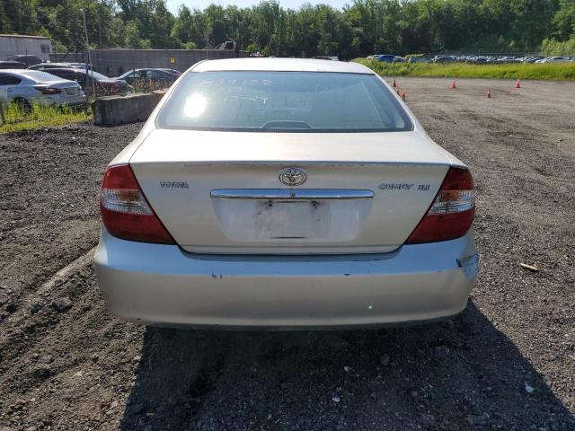 2004 Toyota Camry Le VIN: 4T1BE30K64U882816 Lot: 55313074