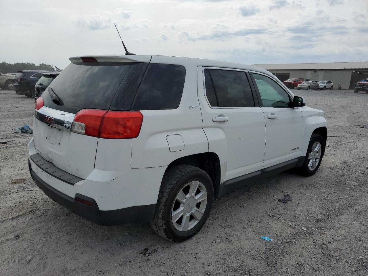 2CTALMEC9B6431943 2011 GMC Terrain Sle