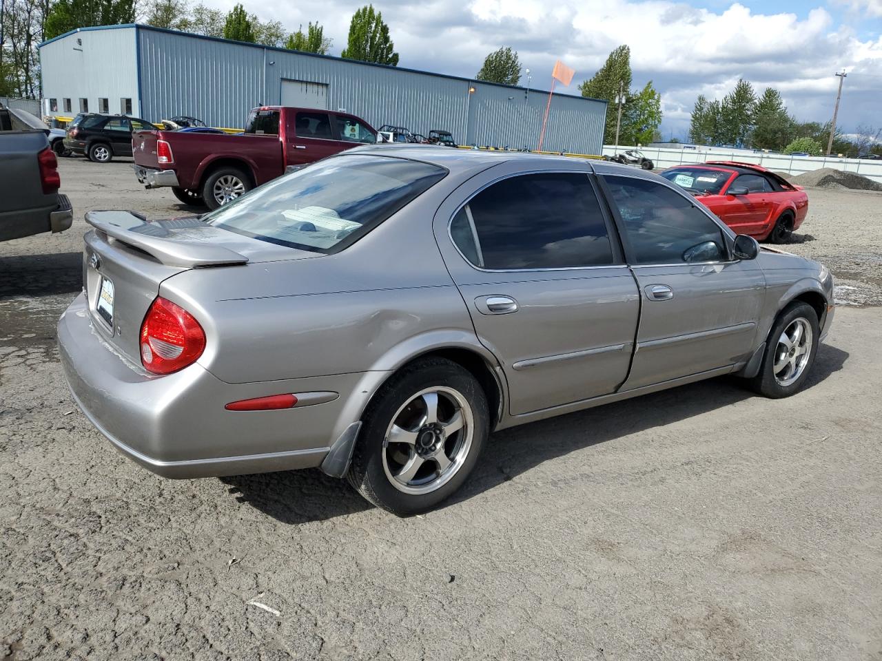 JN1CA31D91T813739 2001 Nissan Maxima Gxe