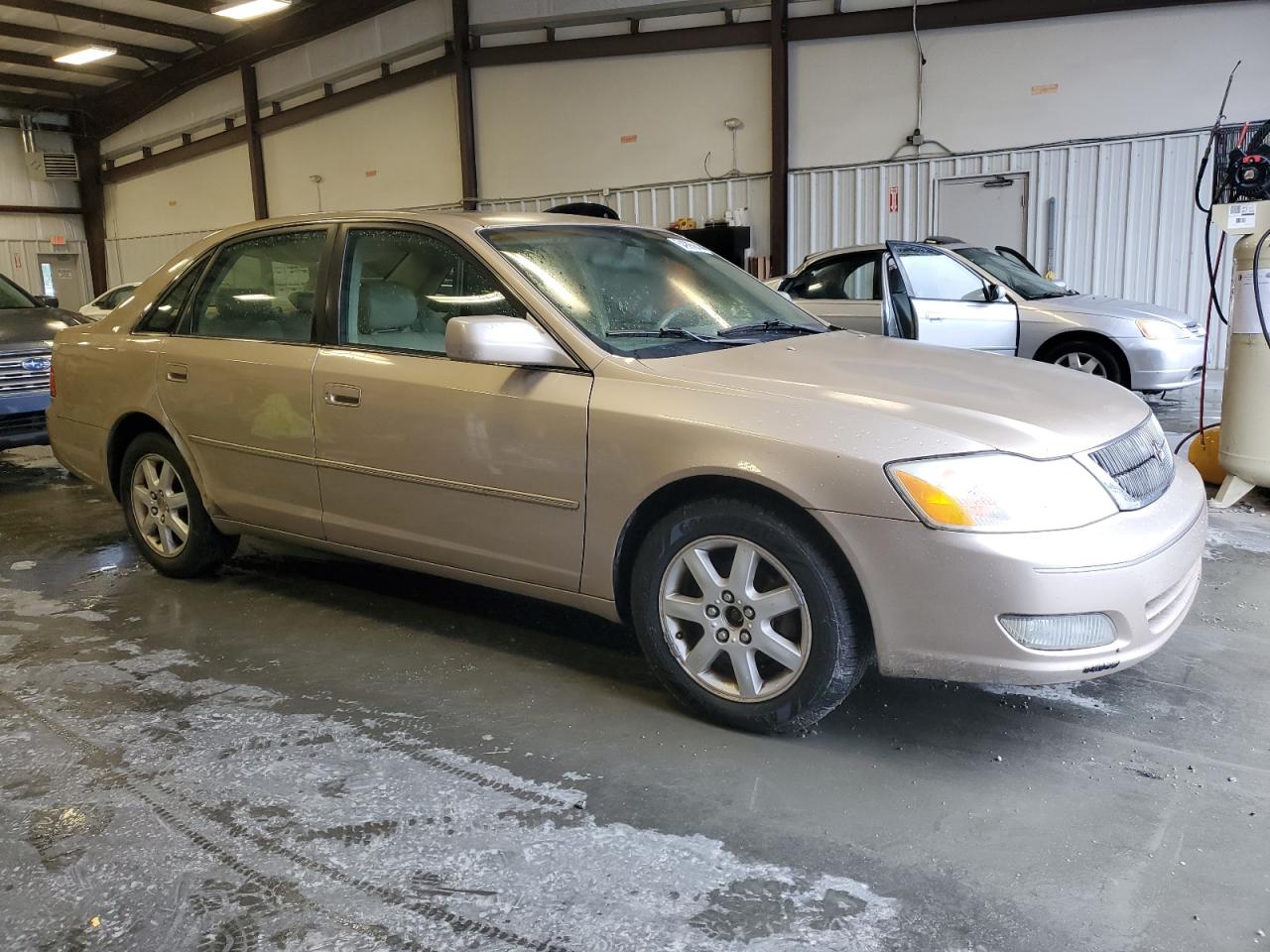 4T1BF28B12U230579 2002 Toyota Avalon Xl