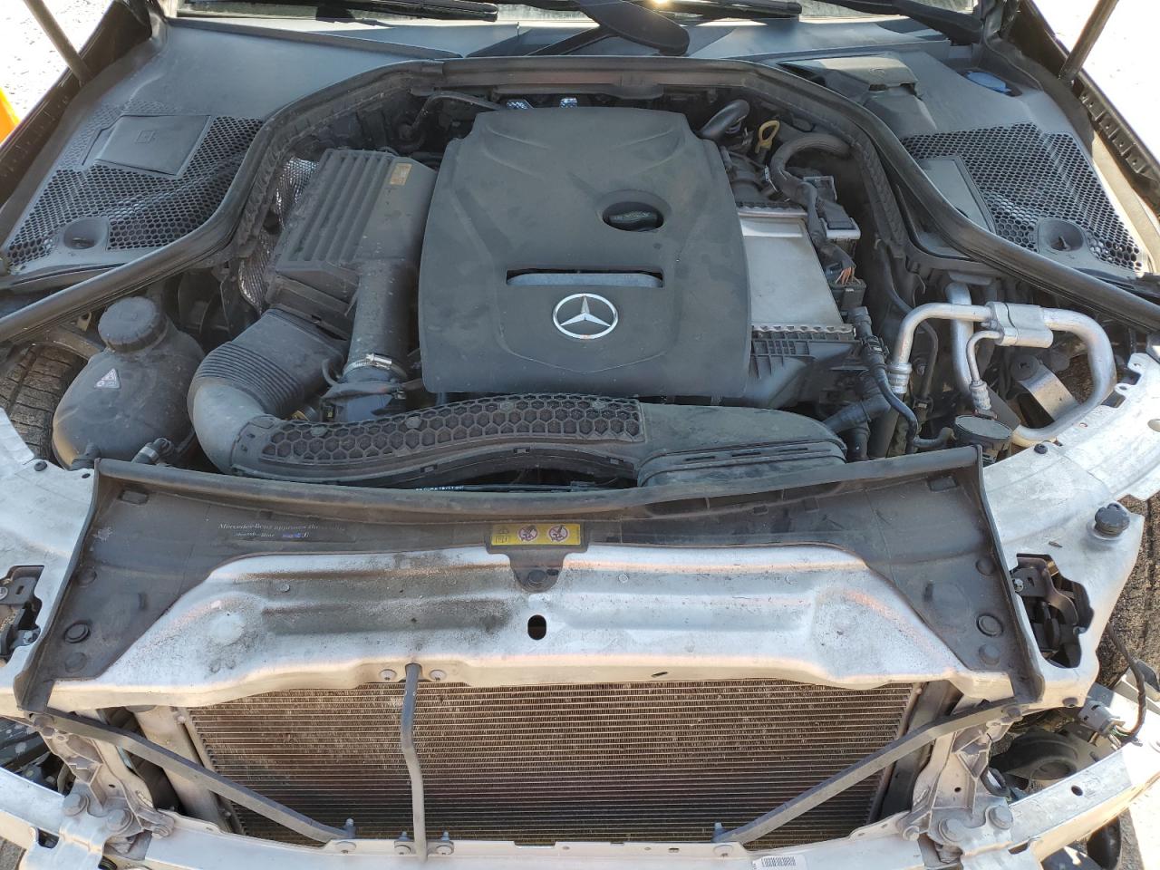 WDDWF4JB0JR334015 2018 Mercedes-Benz C 300