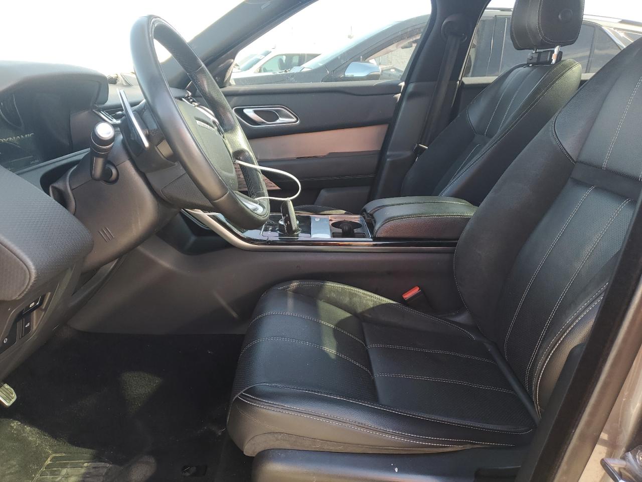 SALYL2EX2KA210696 2019 Land Rover Range Rover Velar R-Dynamic Se