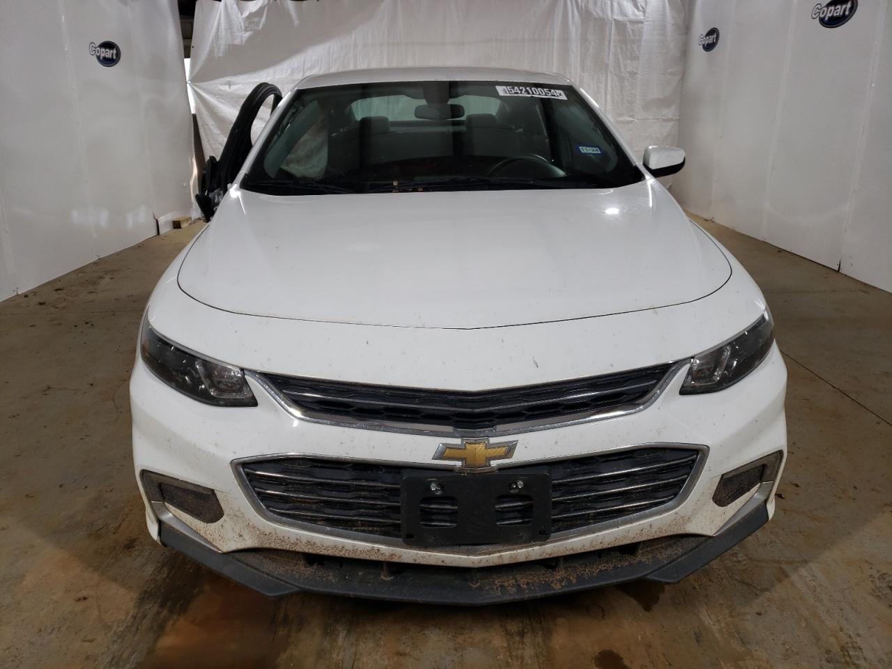 1G1ZD5STXJF179123 2018 Chevrolet Malibu Lt