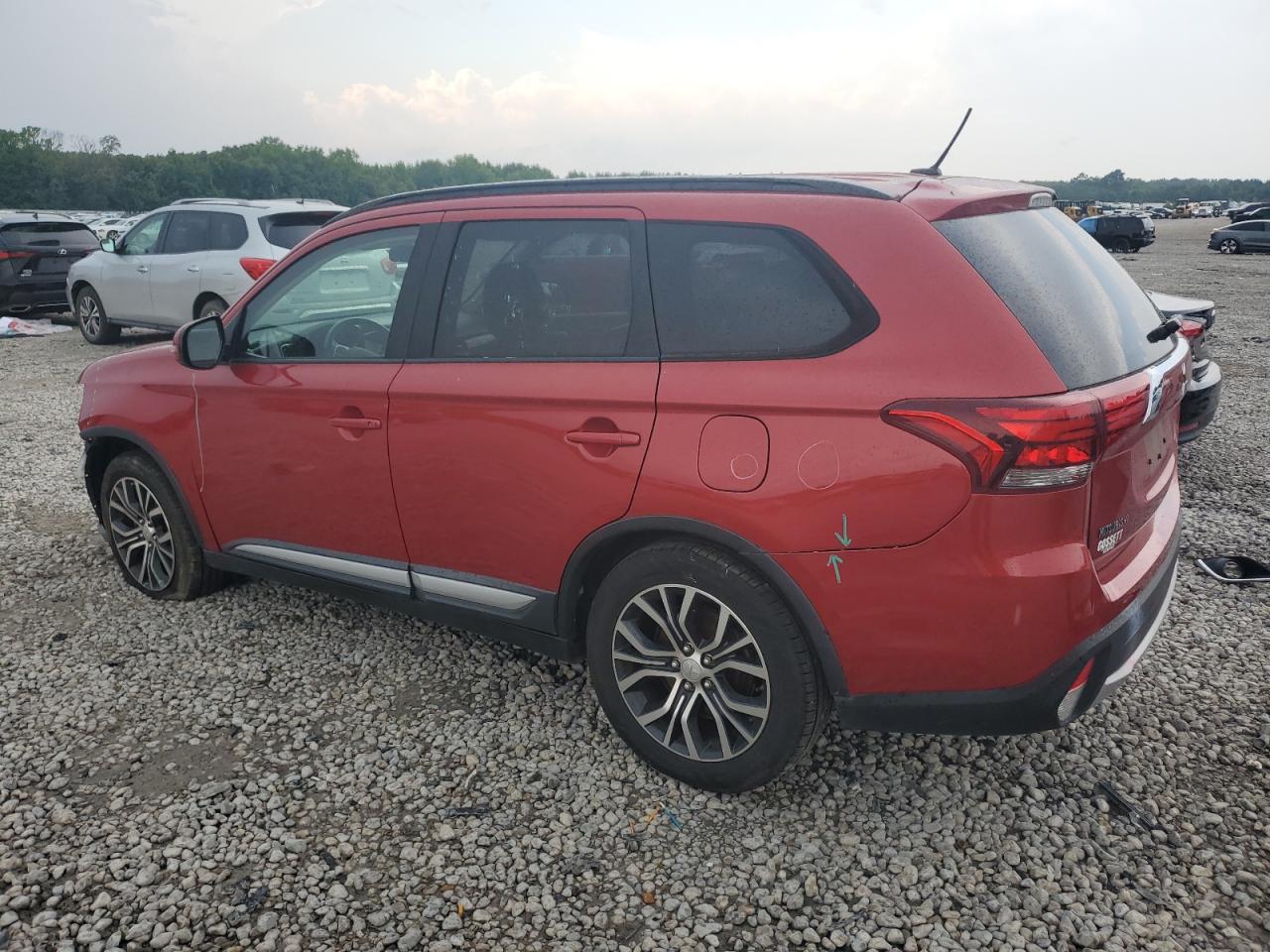 JA4AD3A38GZ006423 2016 Mitsubishi Outlander Se