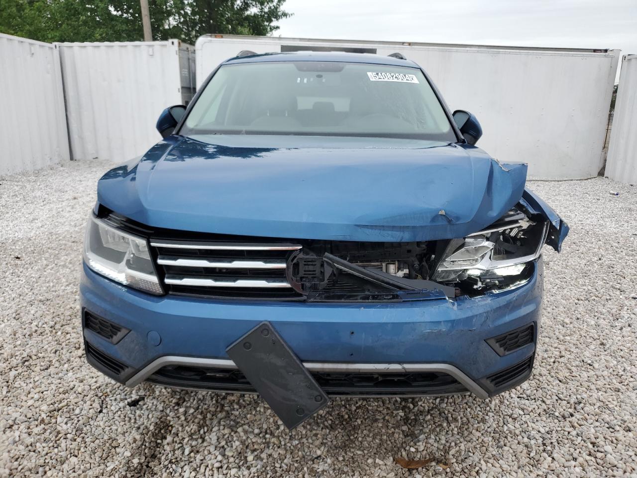 3VV0B7AX5JM122724 2018 Volkswagen Tiguan S