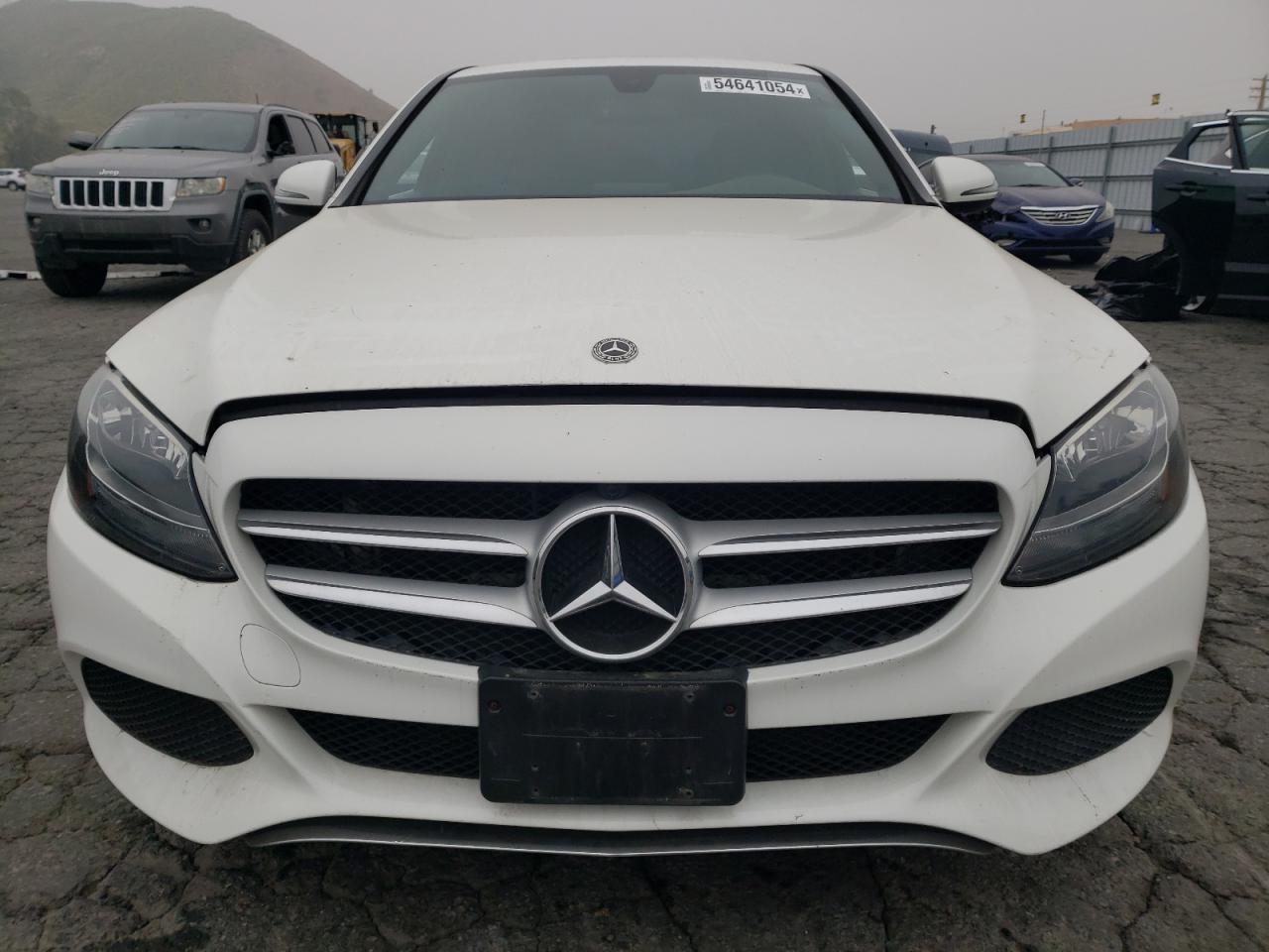 55SWF4JBXJU234972 2018 Mercedes-Benz C 300