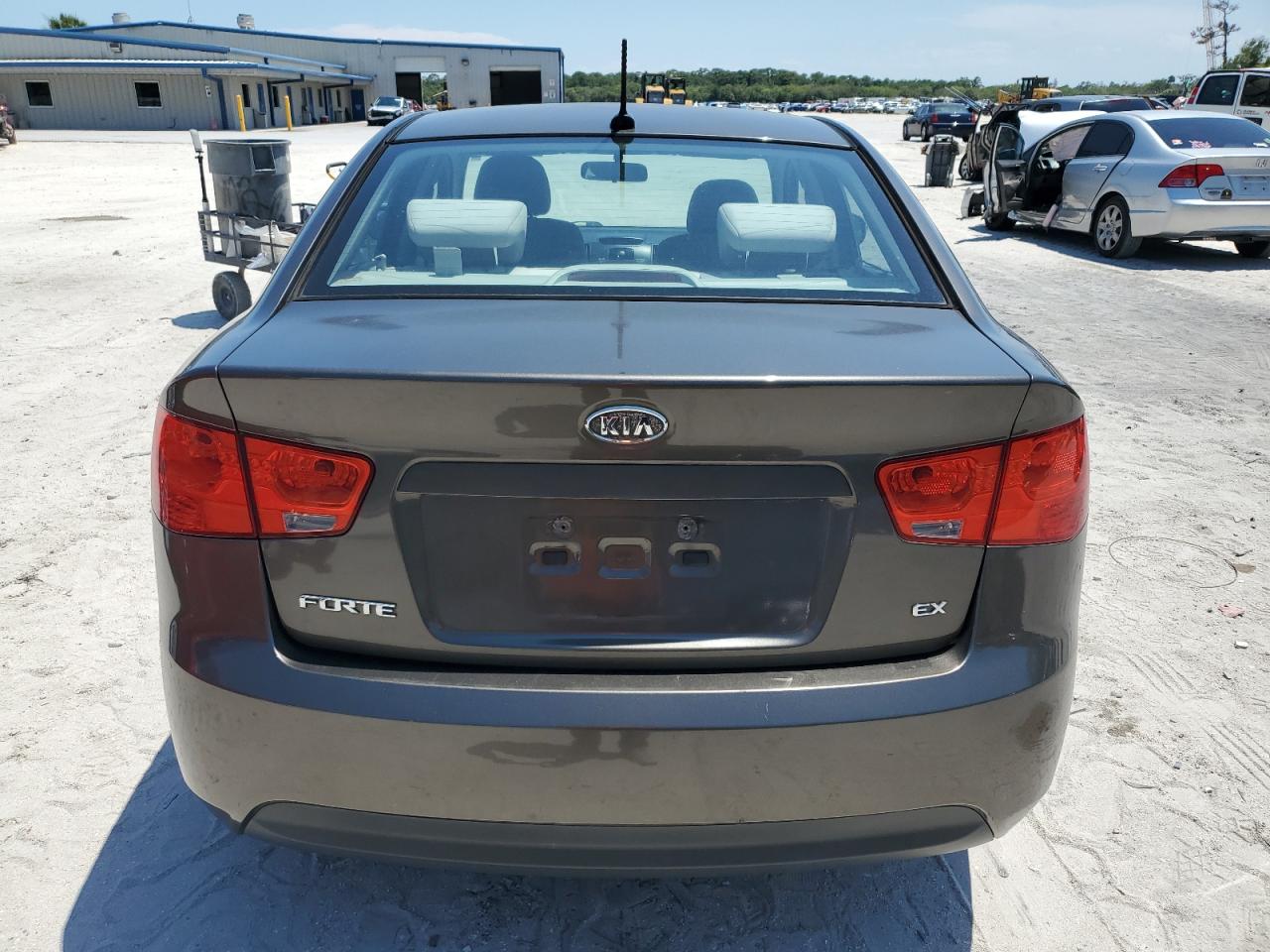 KNAFU4A2XA5273664 2010 Kia Forte Ex