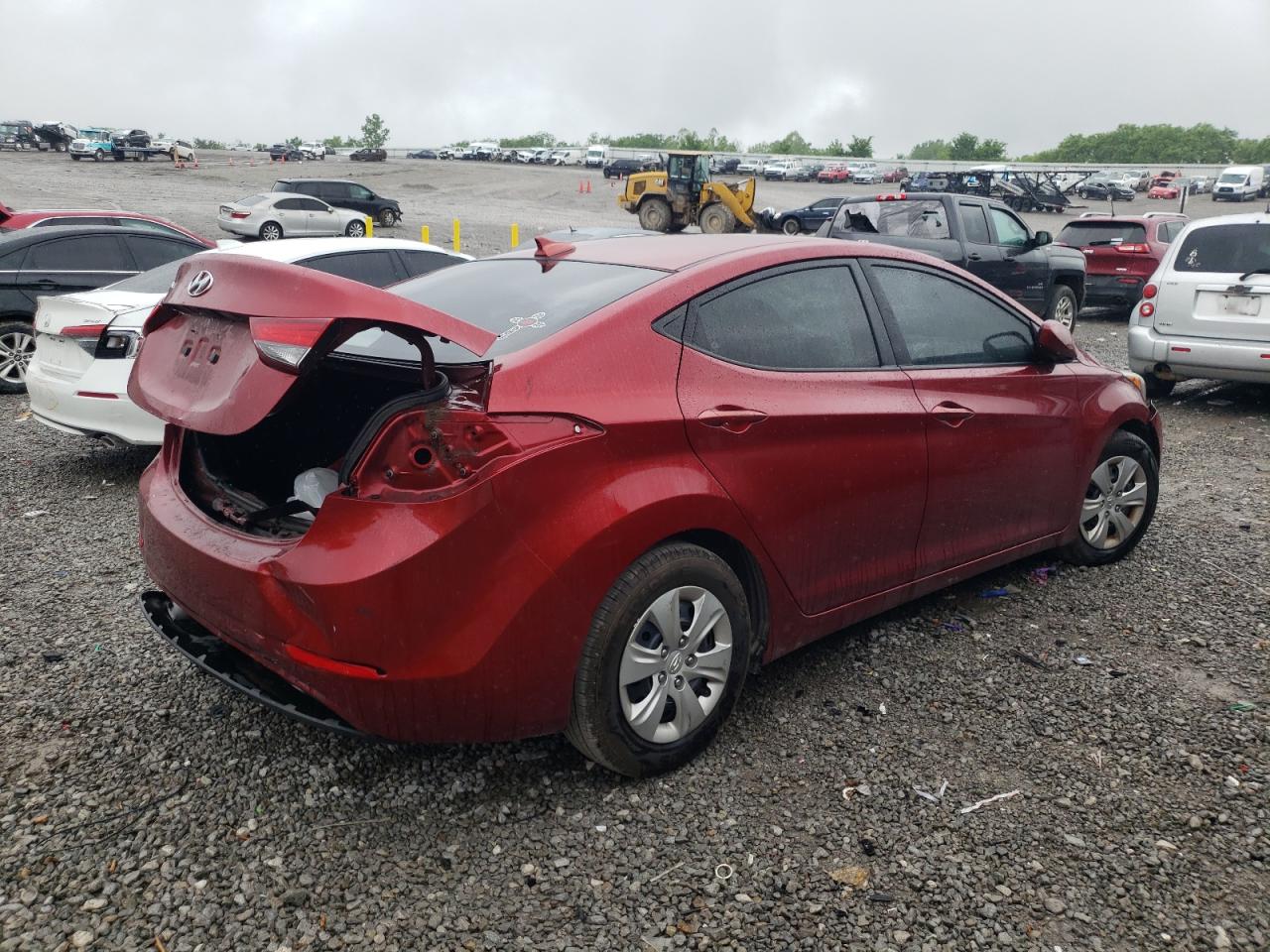 5NPDH4AE2GH703947 2016 Hyundai Elantra Se