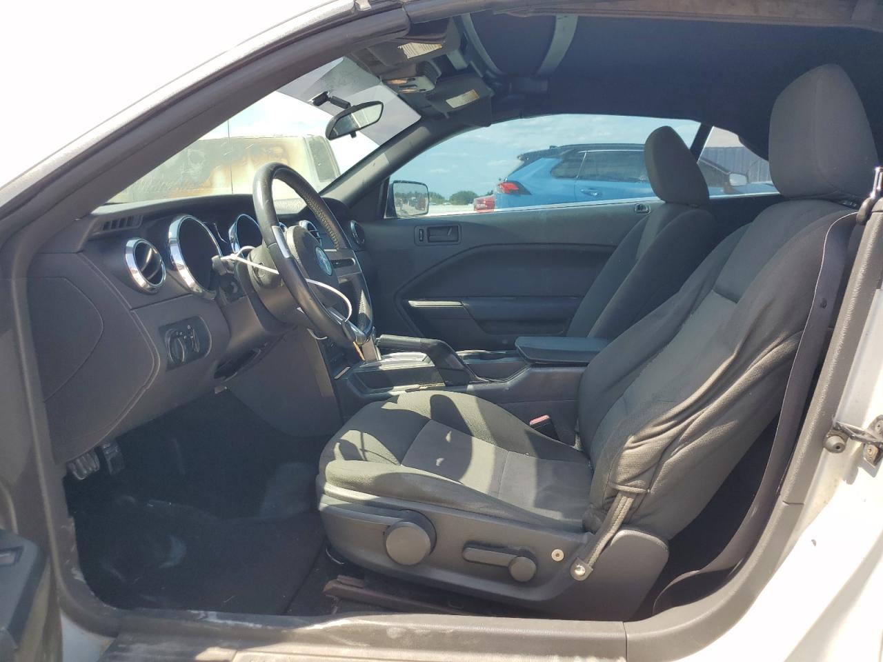 1ZVFT84N455228578 2005 Ford Mustang