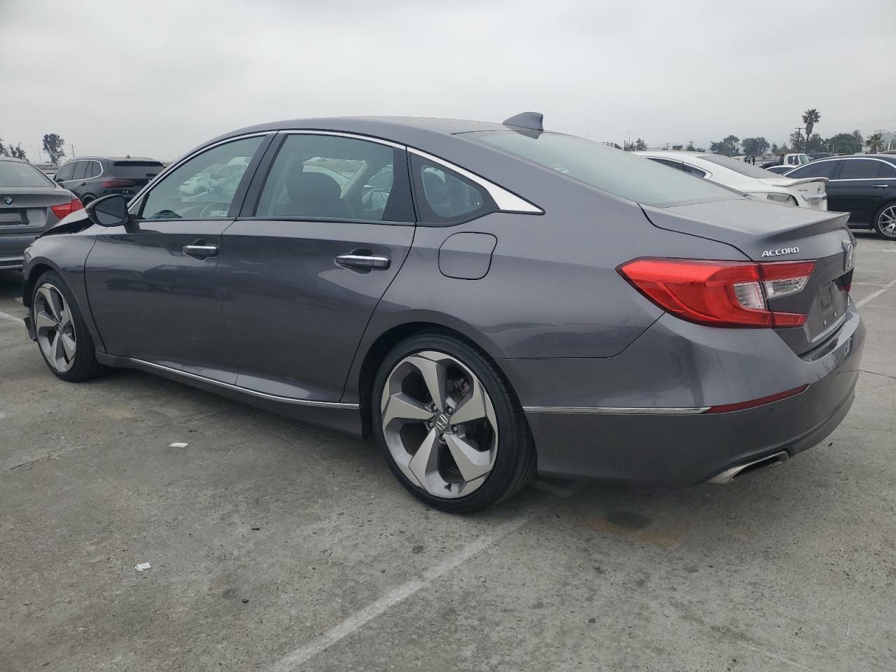 1HGCV2F97JA029833 2018 Honda Accord Touring