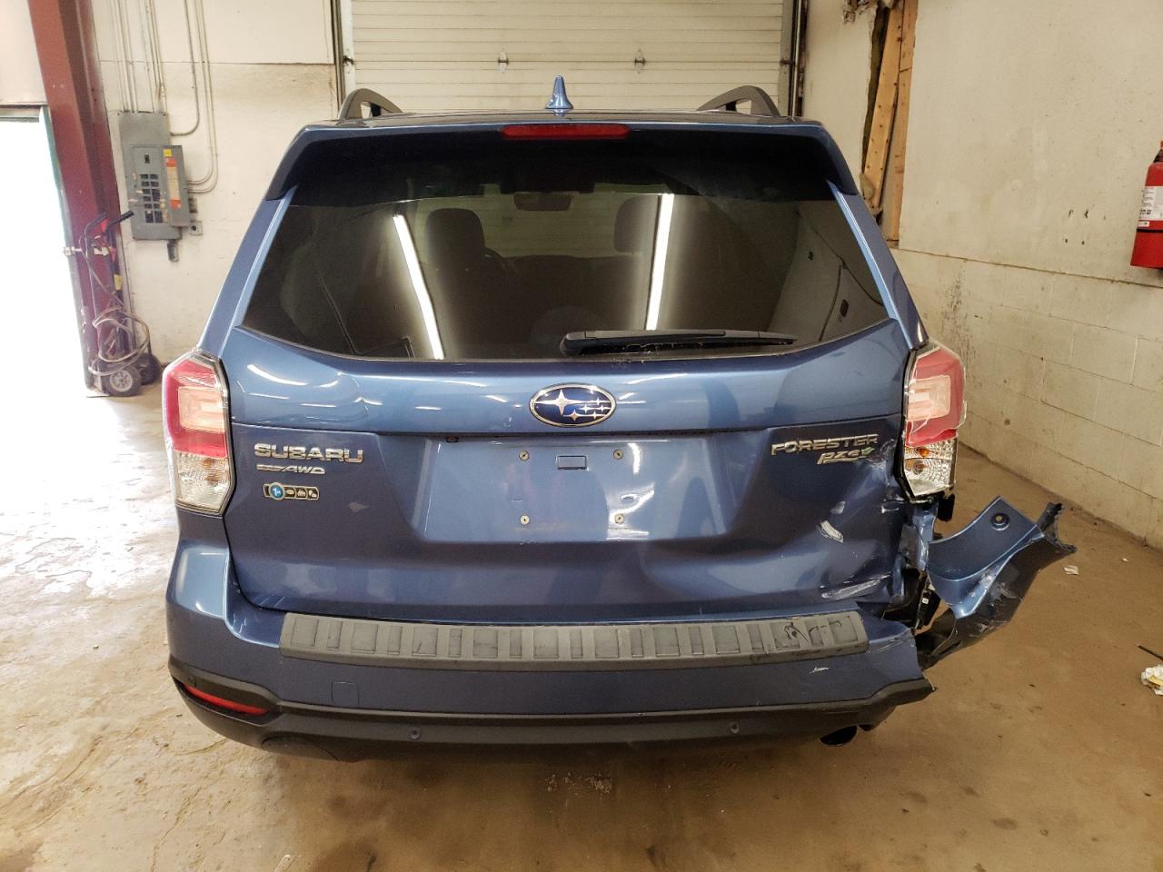 JF2SJAWC1HH562176 2017 Subaru Forester 2.5I Touring