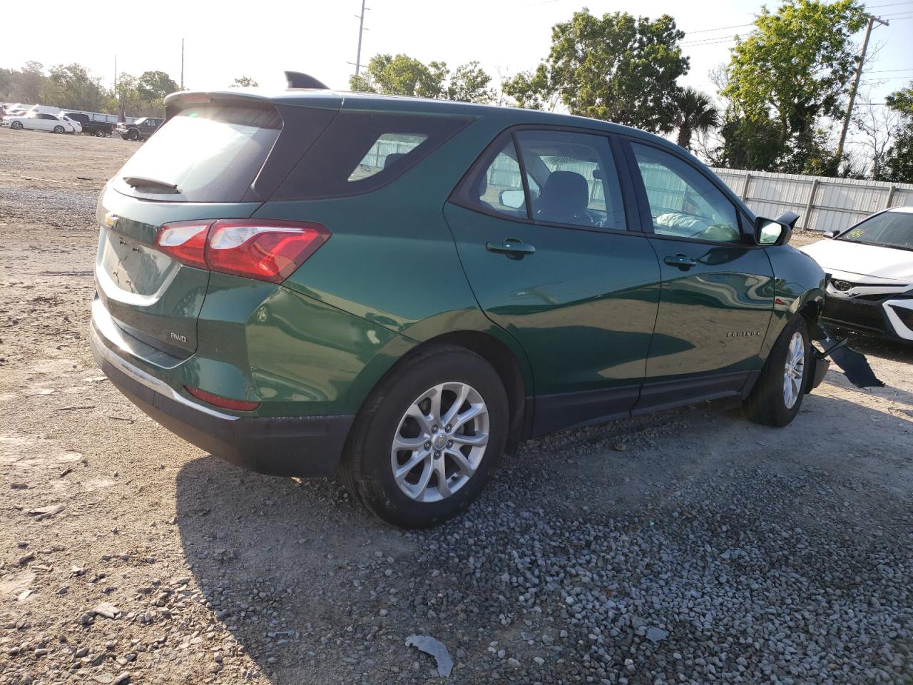 2GNAXREVXJ6245705 2018 Chevrolet Equinox Ls