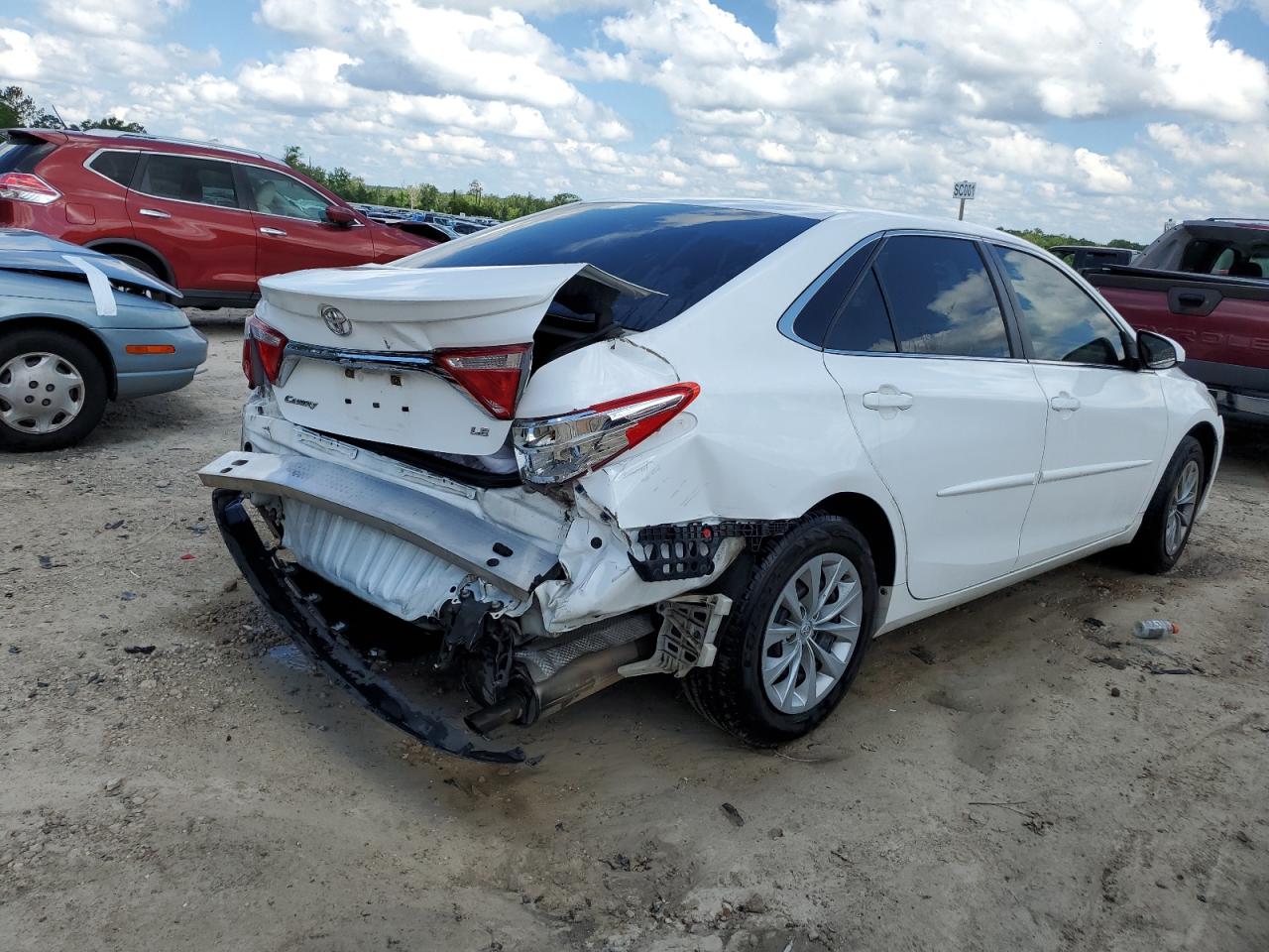 4T1BF1FK6FU113440 2015 Toyota Camry Le