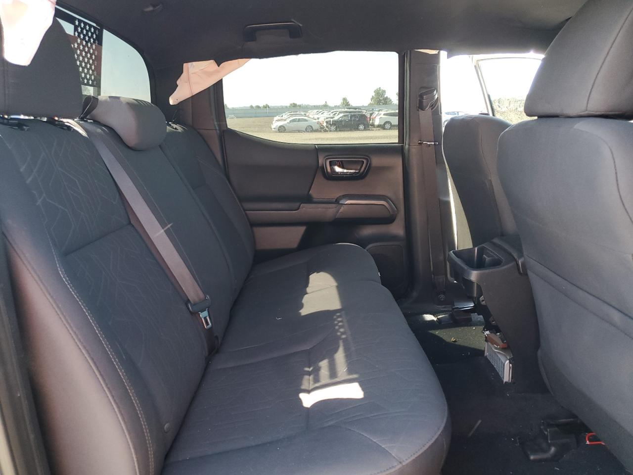 3TMDZ5BN6JM044337 2018 Toyota Tacoma Double Cab