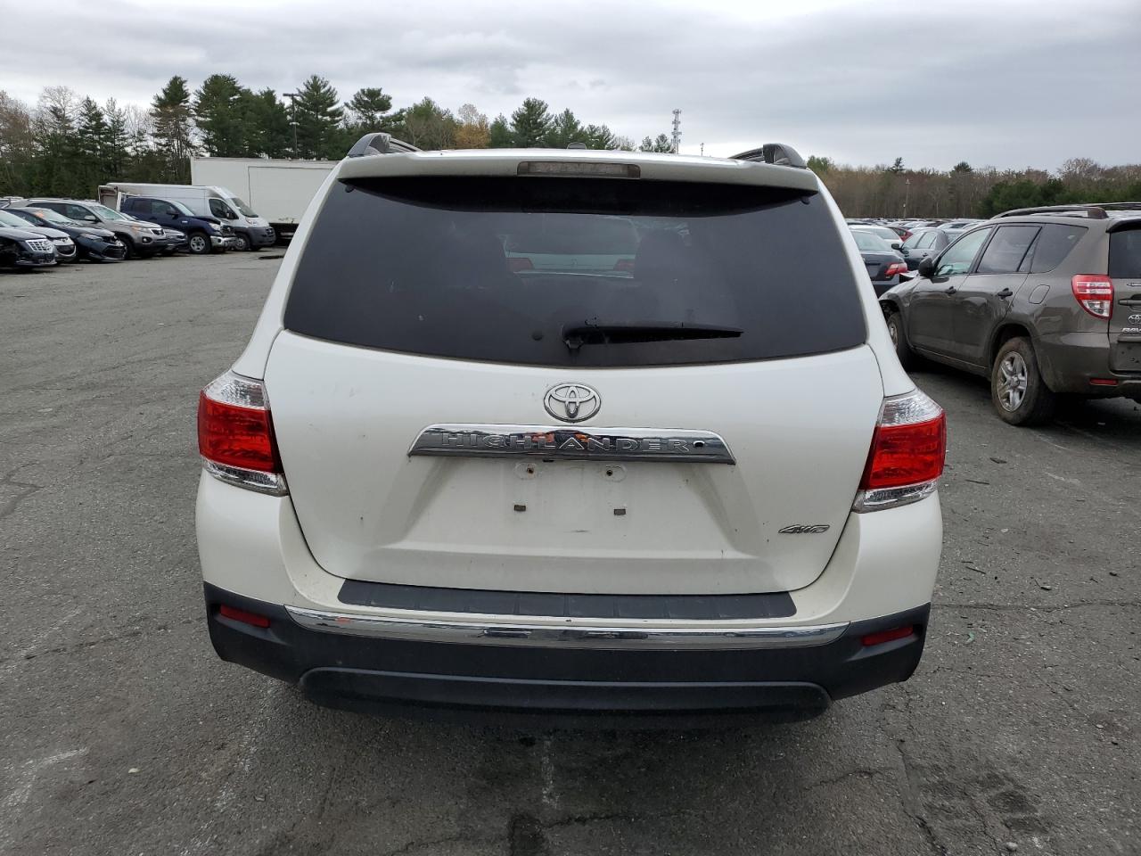 5TDBK3EHXCS127522 2012 Toyota Highlander Base