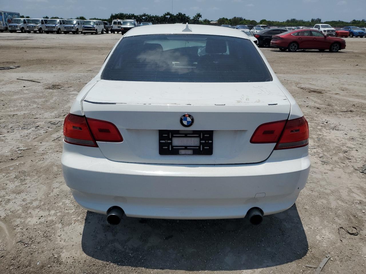 WBAWC73568E067263 2008 BMW 335 Xi