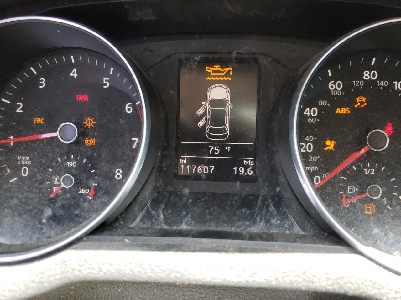 1VWBA7A3XJC015982 2018 Volkswagen Passat Se