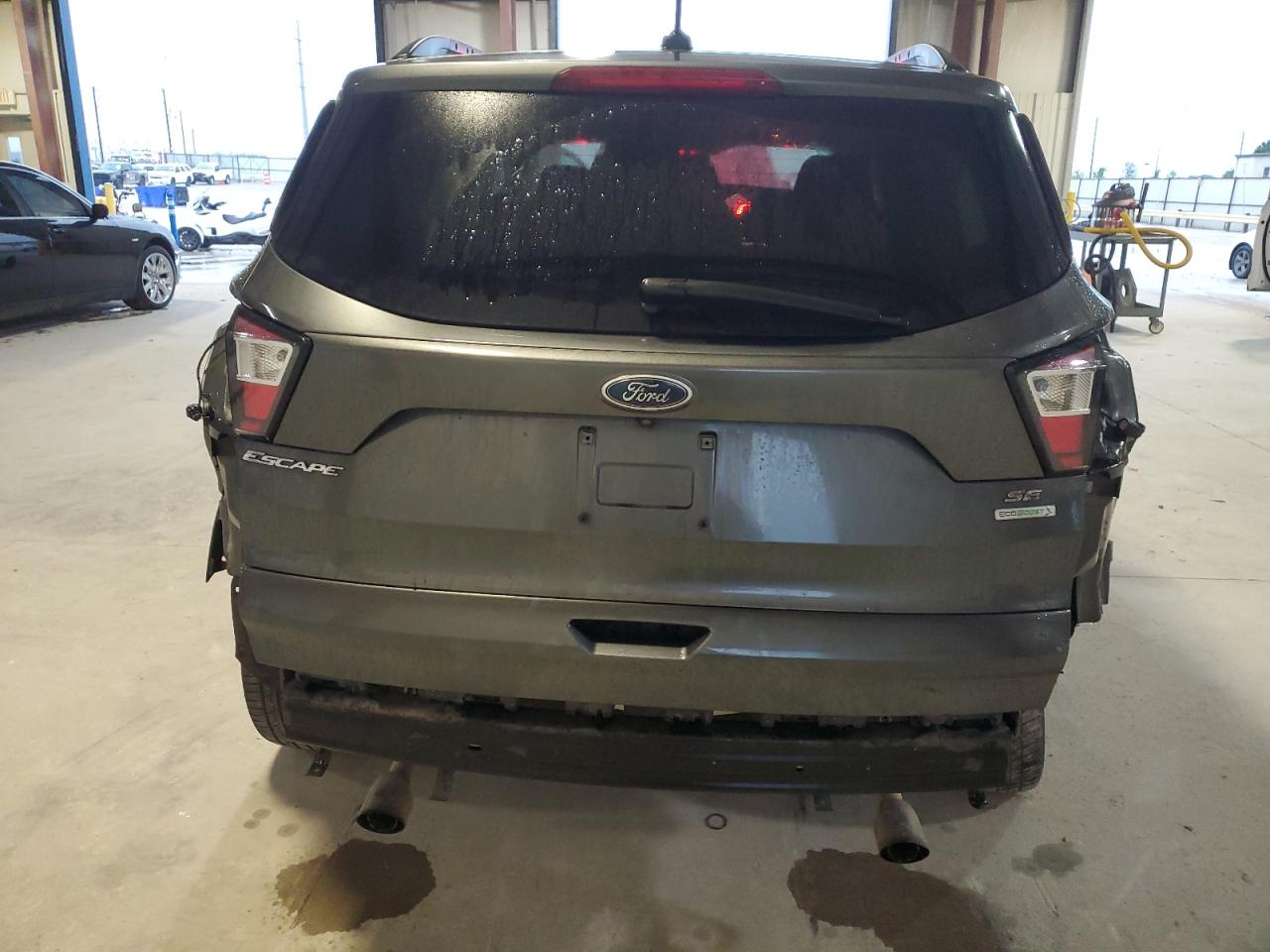 1FMCU0GD9JUB28320 2018 Ford Escape Se