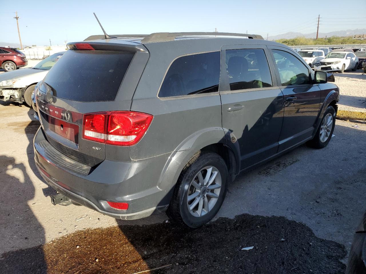 3C4PDCBBXJT184094 2018 Dodge Journey Sxt