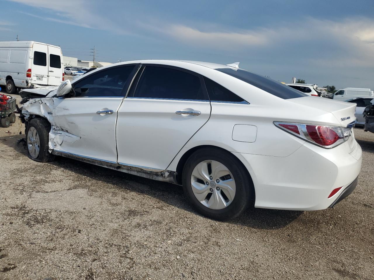 KMHEC4A49FA130539 2015 Hyundai Sonata Hybrid