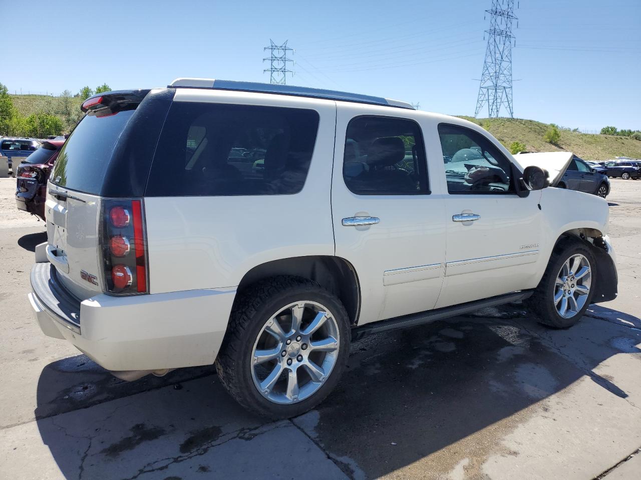 1GKS2EEF2DR322688 2013 GMC Yukon Denali