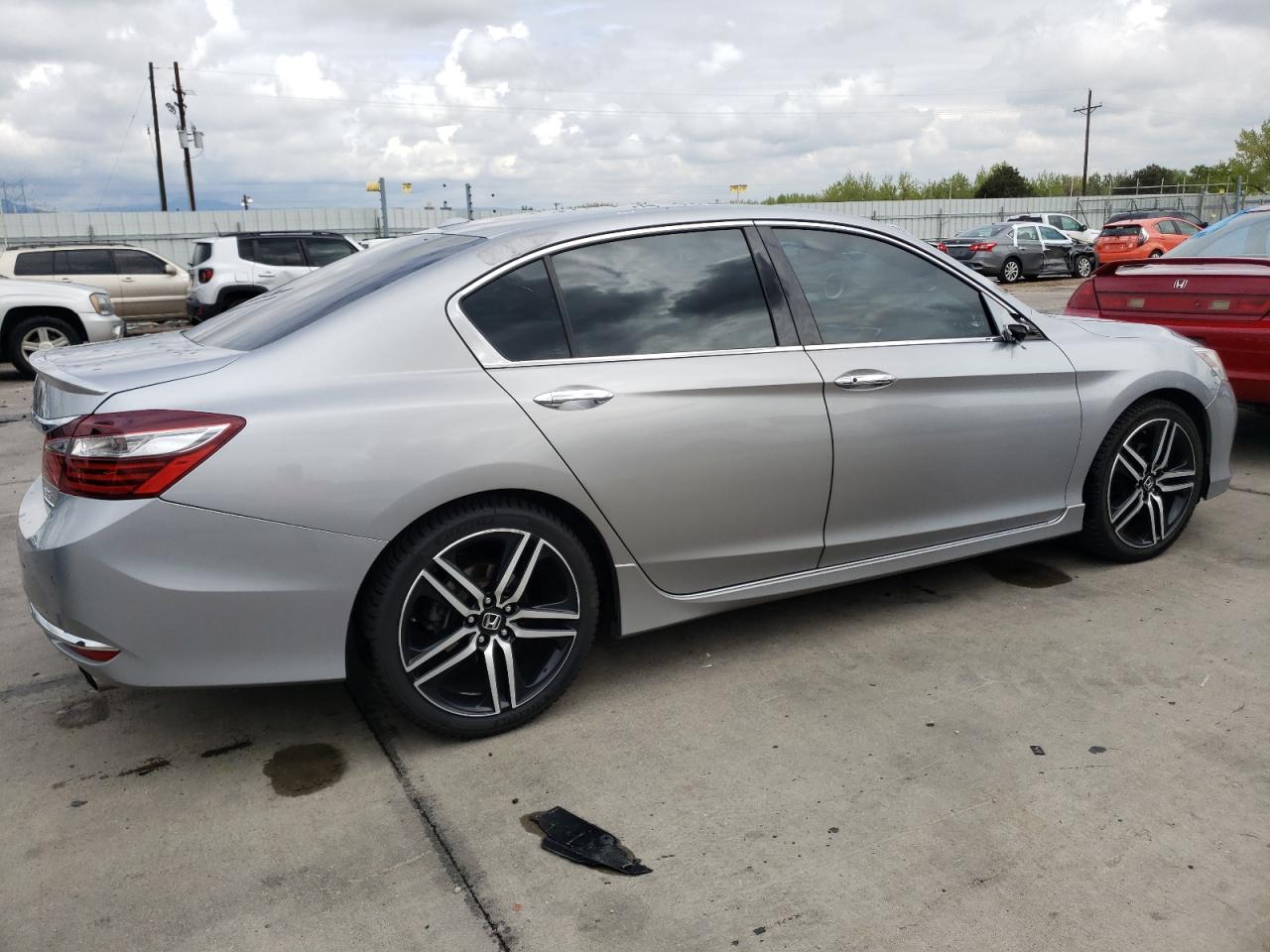 1HGCR3F96GA008877 2016 Honda Accord Touring