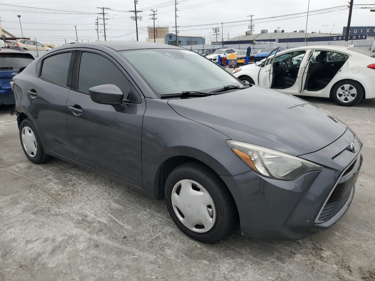 3MYDLBYV7HY154244 2017 Toyota Yaris Ia