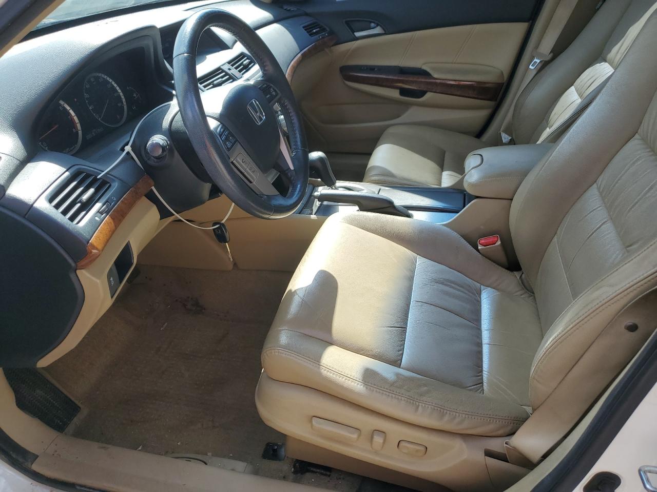 1HGCP3F8XBA003509 2011 Honda Accord Exl