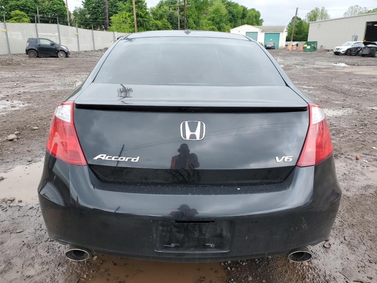 1HGCS2B87AA005361 2010 Honda Accord Exl