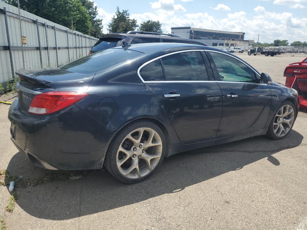 2G4GV5GV7C9211667 2012 Buick Regal Gs