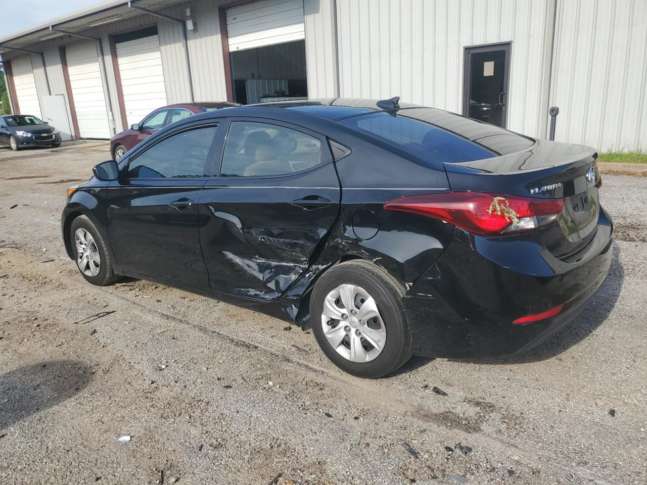 5NPDH4AEXGH772062 2016 Hyundai Elantra Se