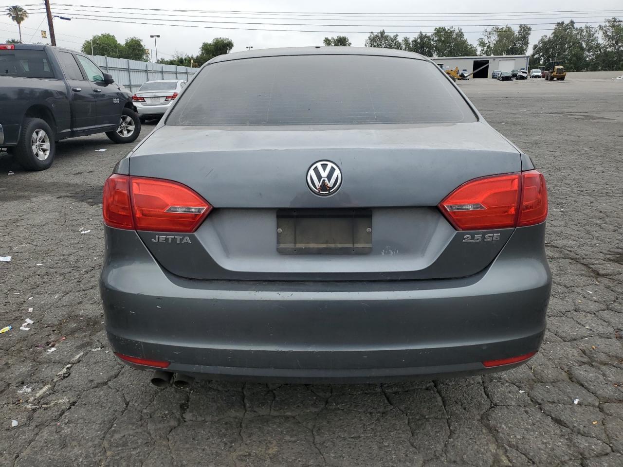 2013 Volkswagen Jetta Se vin: 3VWDX7AJ4DM214017