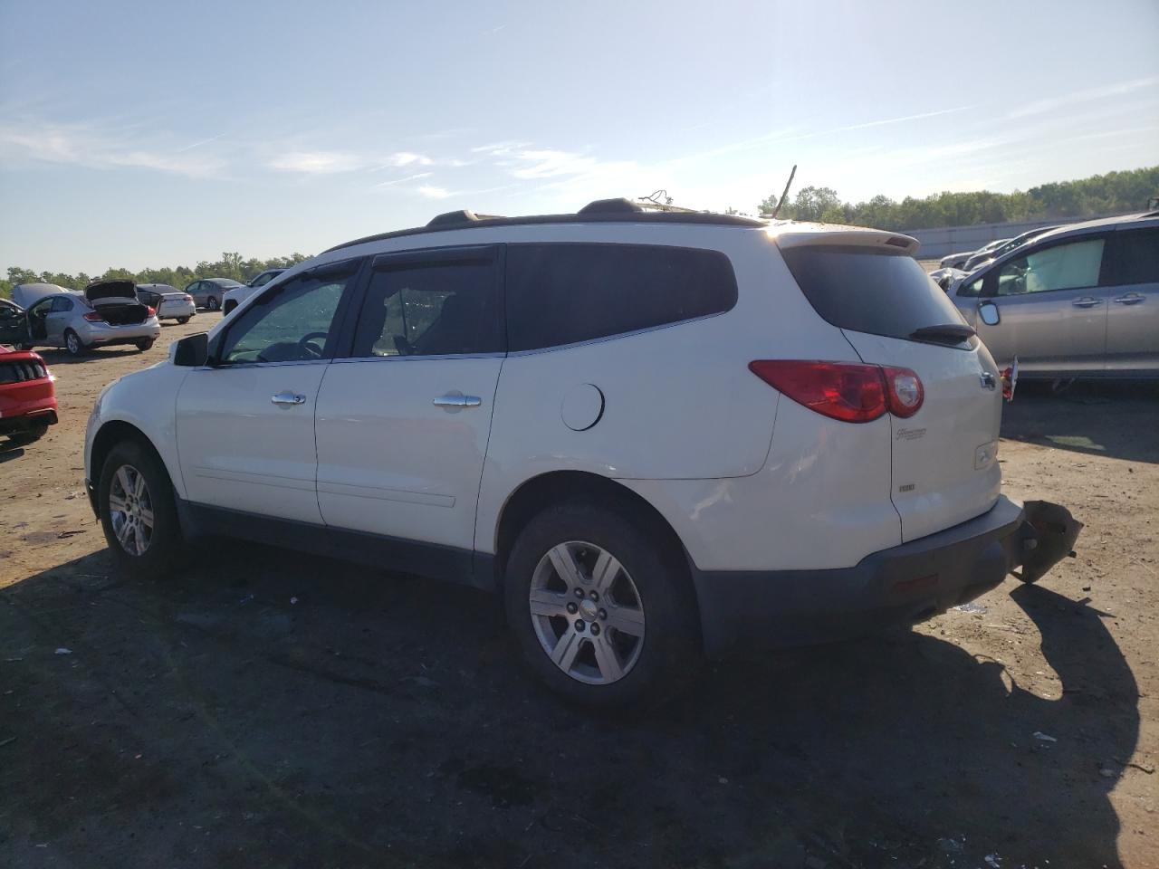 1GNKVGED5BJ141827 2011 Chevrolet Traverse Lt