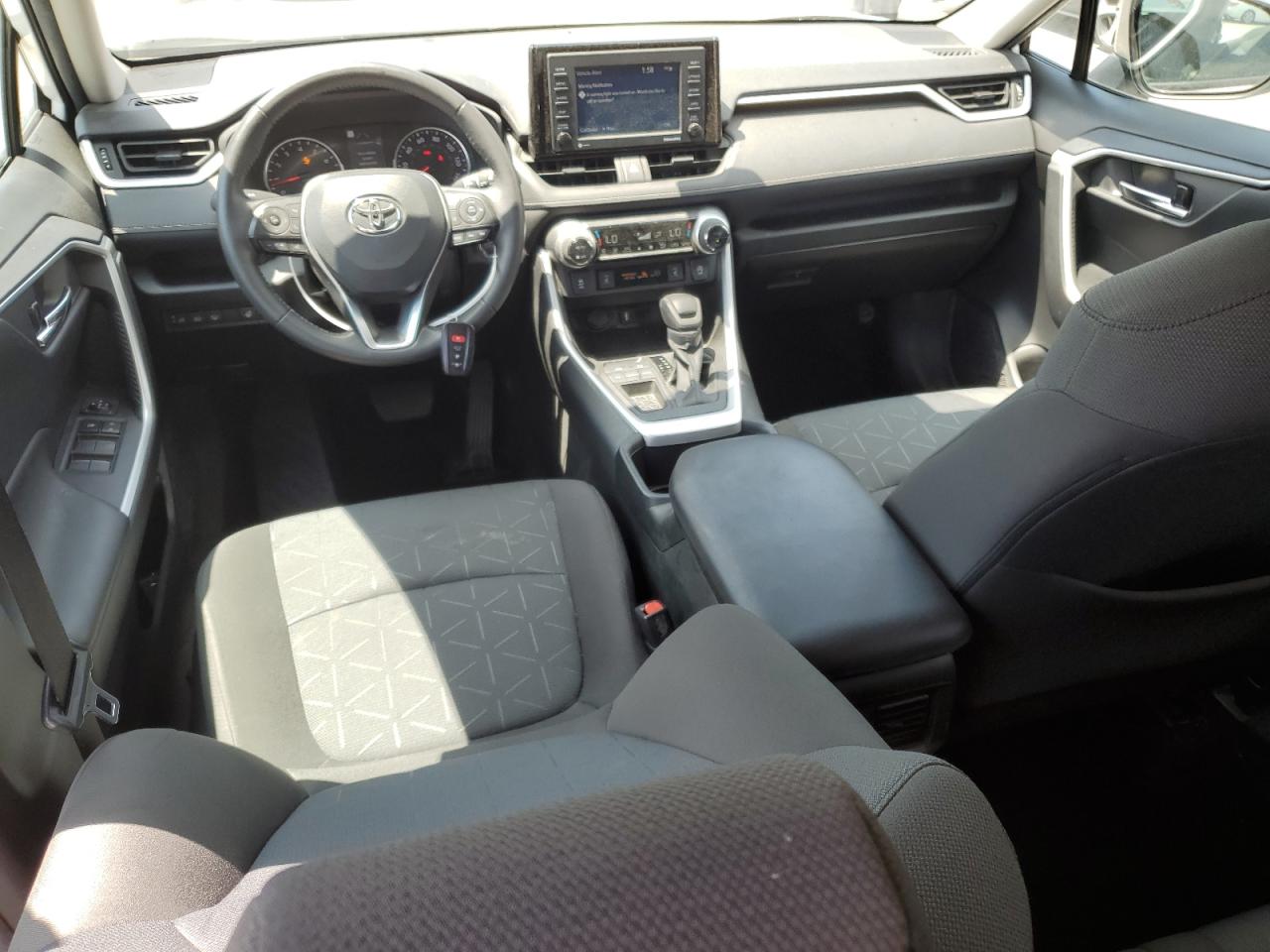 2T3W1RFV7NC180497 2022 Toyota Rav4 Xle