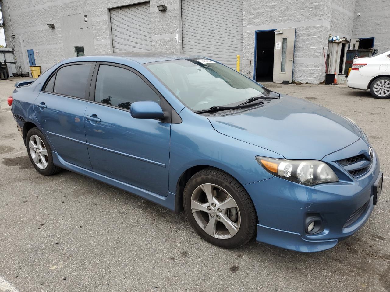 5YFBU4EE8DP183765 2013 Toyota Corolla Base