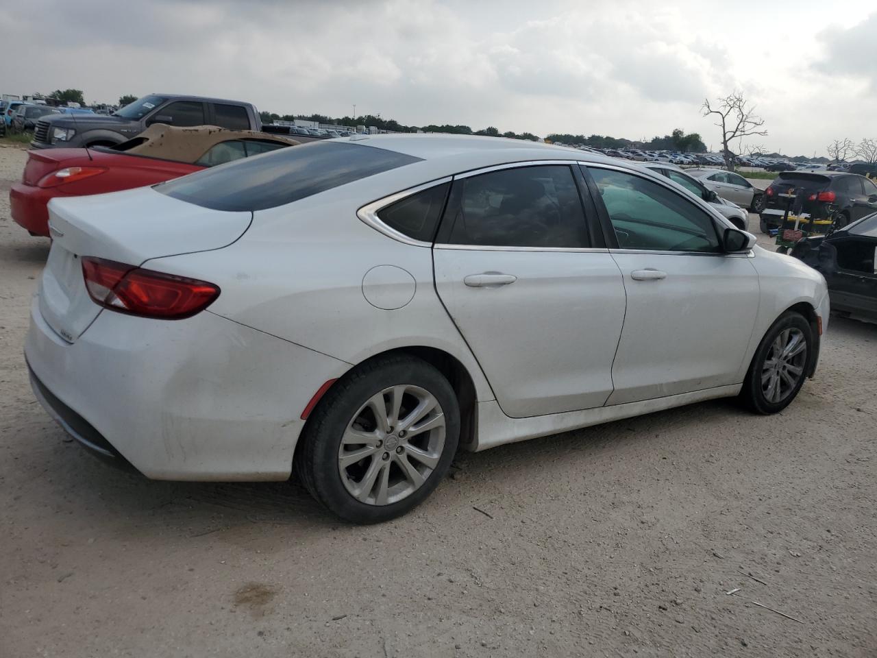 1C3CCCAB4FN608514 2015 Chrysler 200 Limited