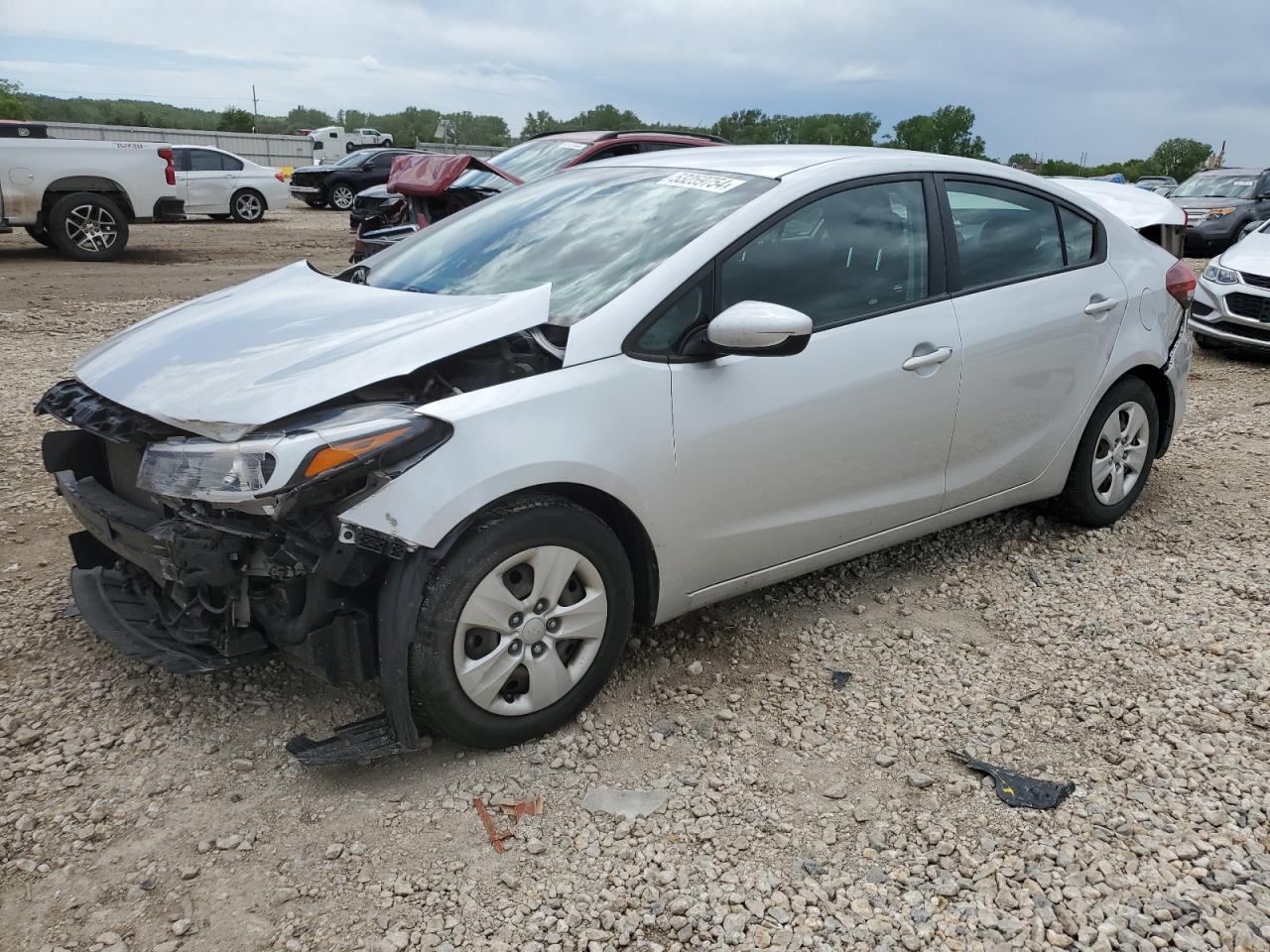 2018 Kia Forte Lx vin: 3KPFK4A75JE235641