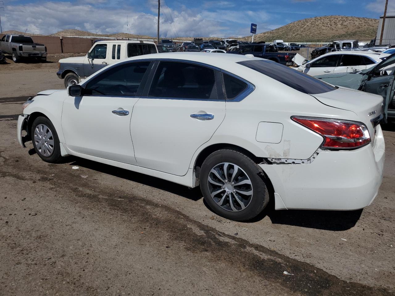 2015 Nissan Altima 2.5 vin: 1N4AL3AP5FN375408