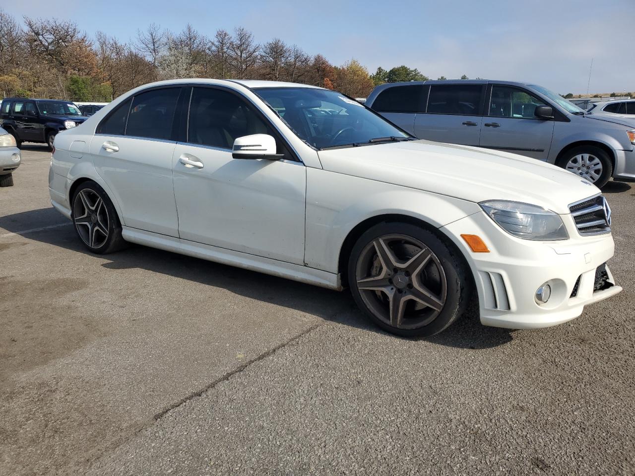 WDDGF7HB0BF566824 2011 Mercedes-Benz C 63 Amg