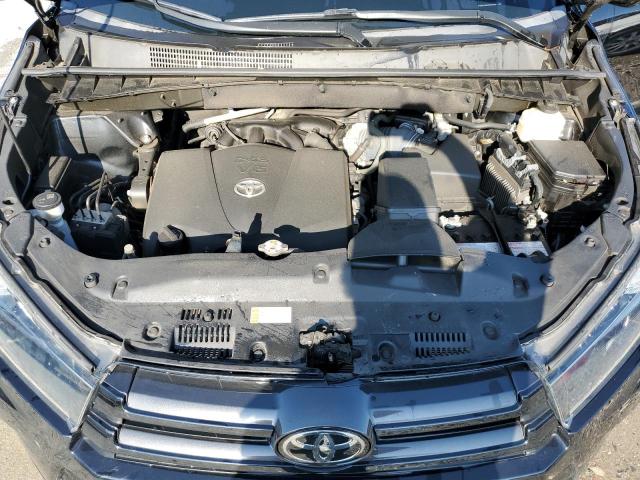 VIN 5TDJZRFH2KS629626 2019 Toyota Highlander, SE no.12