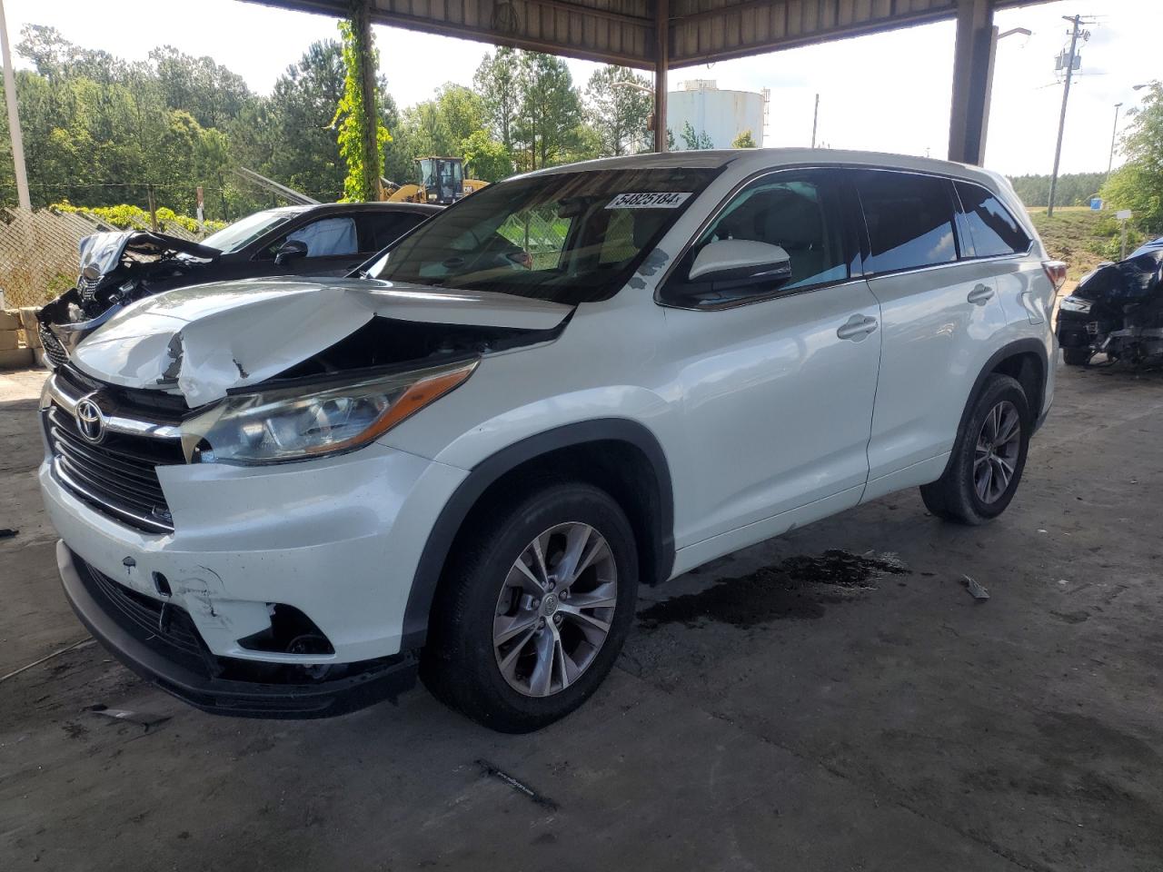 5TDZKRFH8FS084884 2015 Toyota Highlander Le