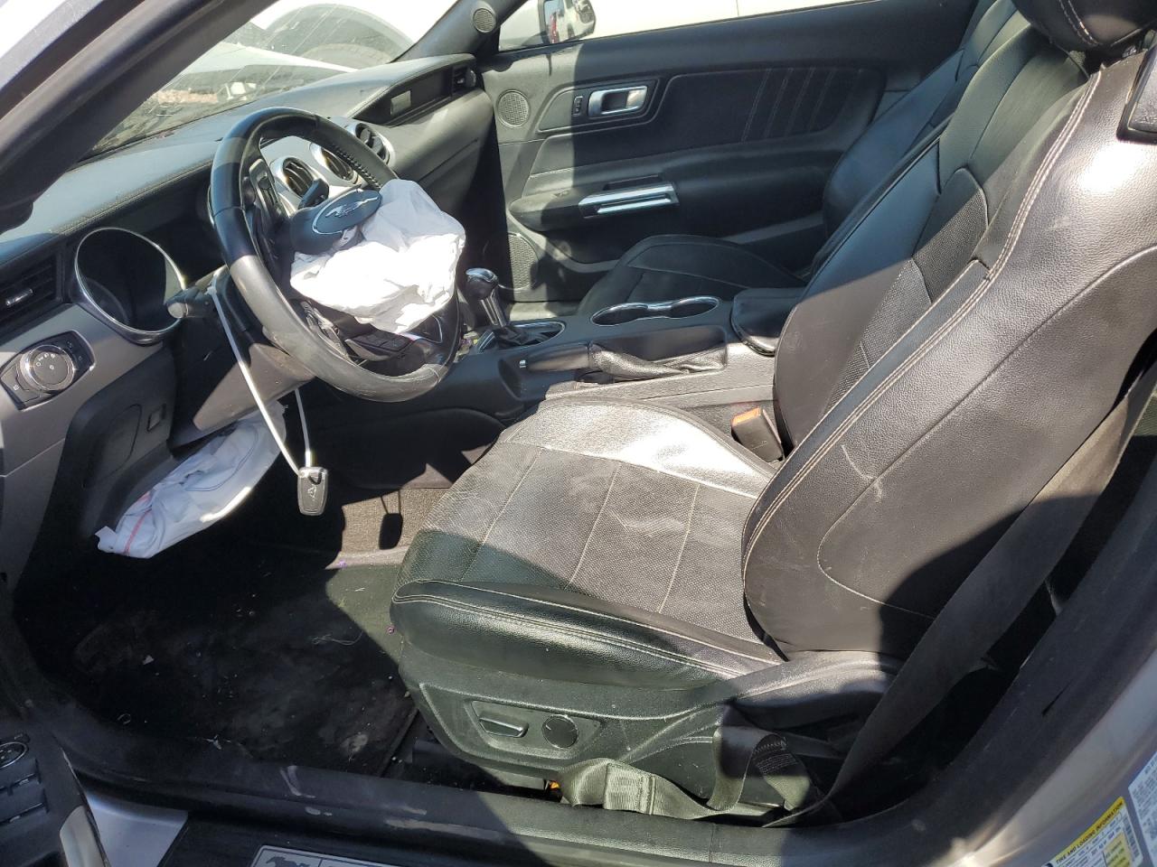 1FATP8UHXJ5110166 2018 Ford Mustang