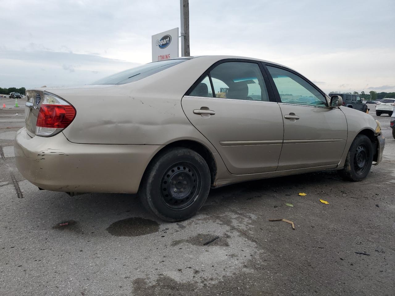 4T1BE32K95U990054 2005 Toyota Camry Le