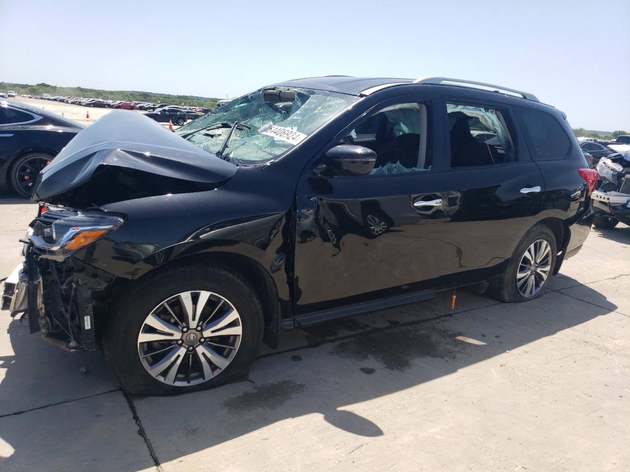 2019 Nissan Pathfinder S vin: 5N1DR2MN4KC610019