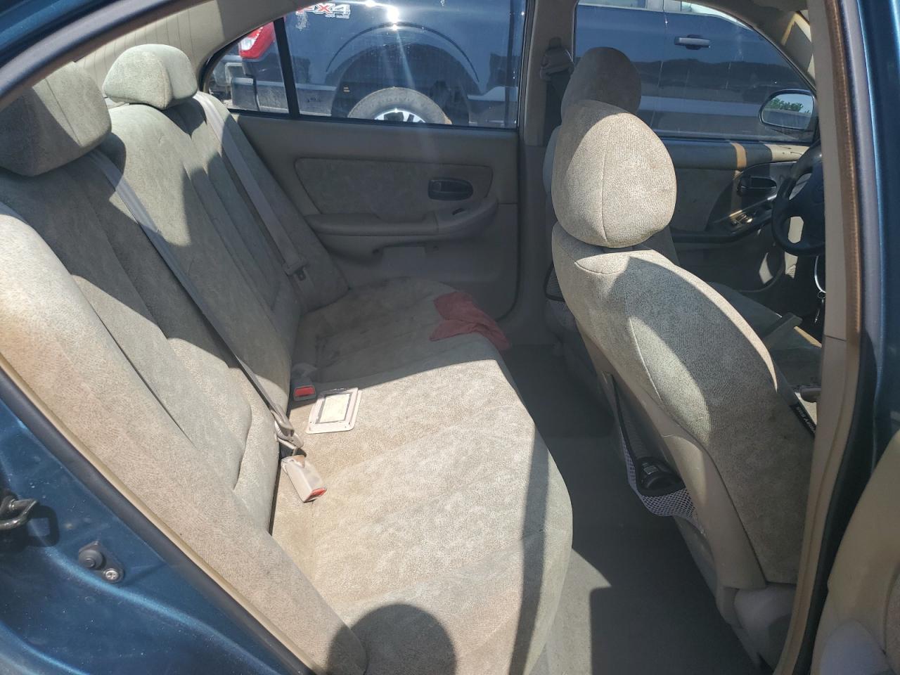 KMHDN45D52U330732 2002 Hyundai Elantra Gls