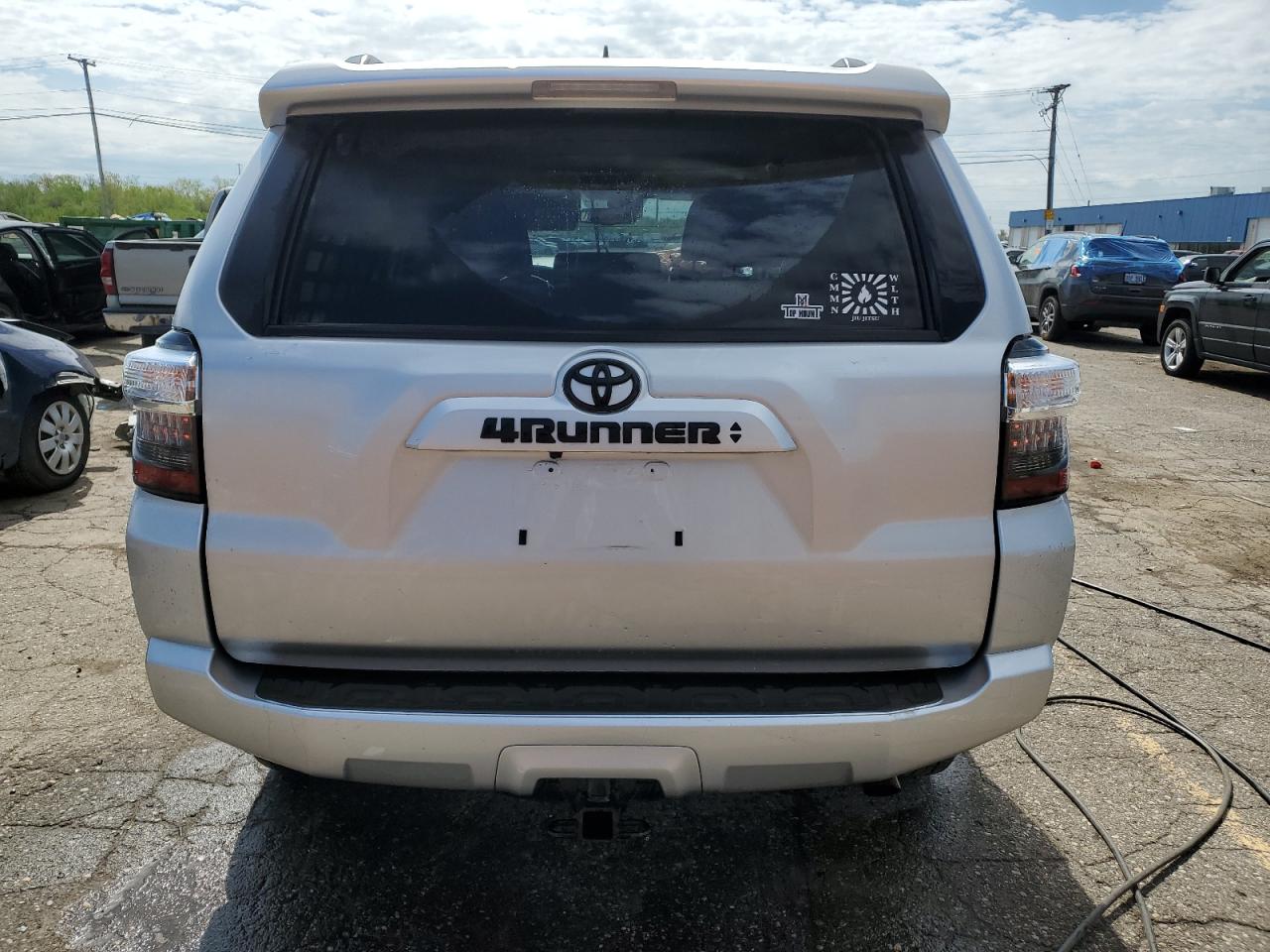 JTEMU5JR9P6098030 2023 Toyota 4Runner Se