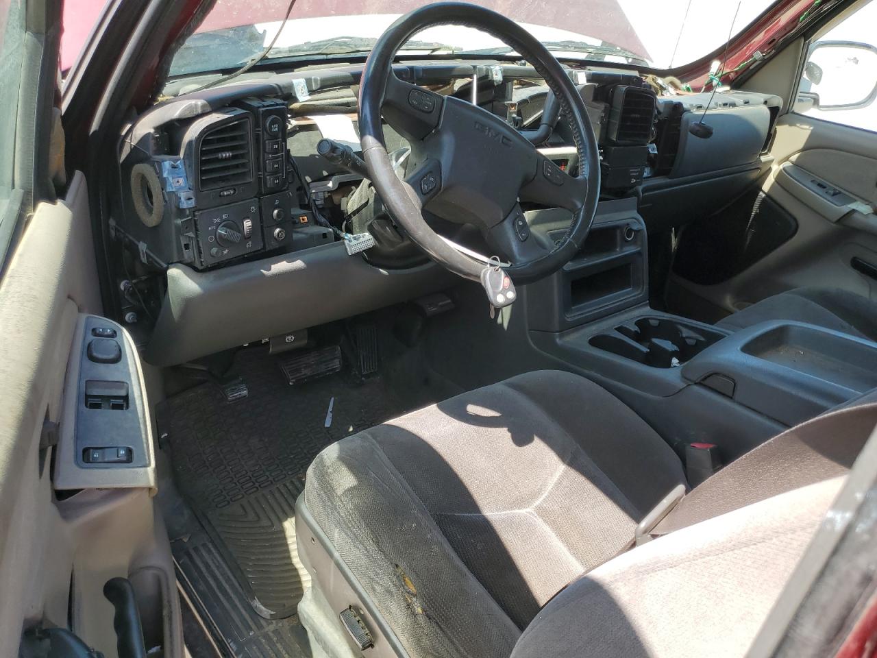 2GTEK19T841329493 2004 GMC New Sierra K1500