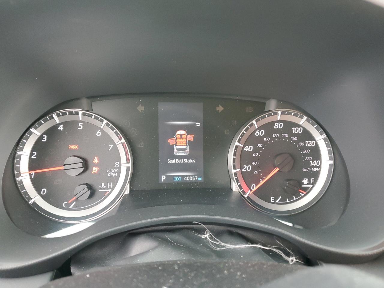 5TDBZRBH4NS198639 2022 Toyota Highlander L